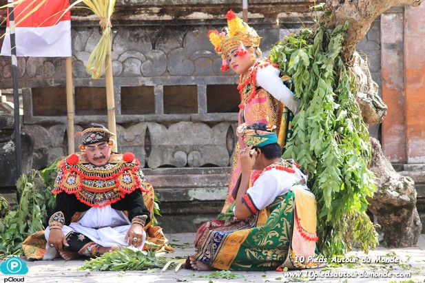 Spectacle Barong